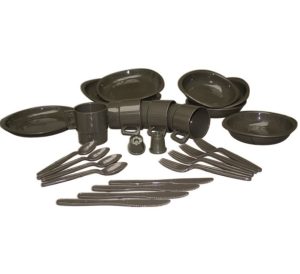 Mil Tec polipropilēna trauku komplekts (4 pers) 14687000