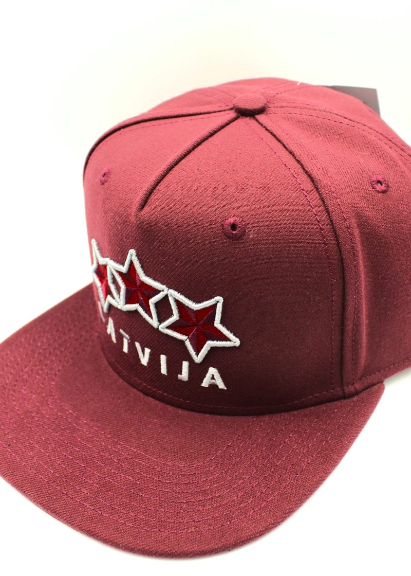 Cepure ar taisnu Nagu Latvija Trīs Zvaigznes – Sarkana