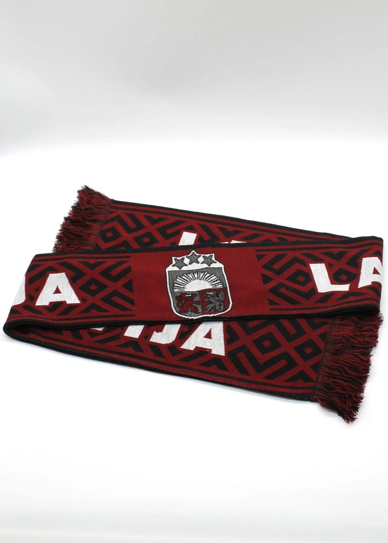 Šalle adīta Latvija LV7319